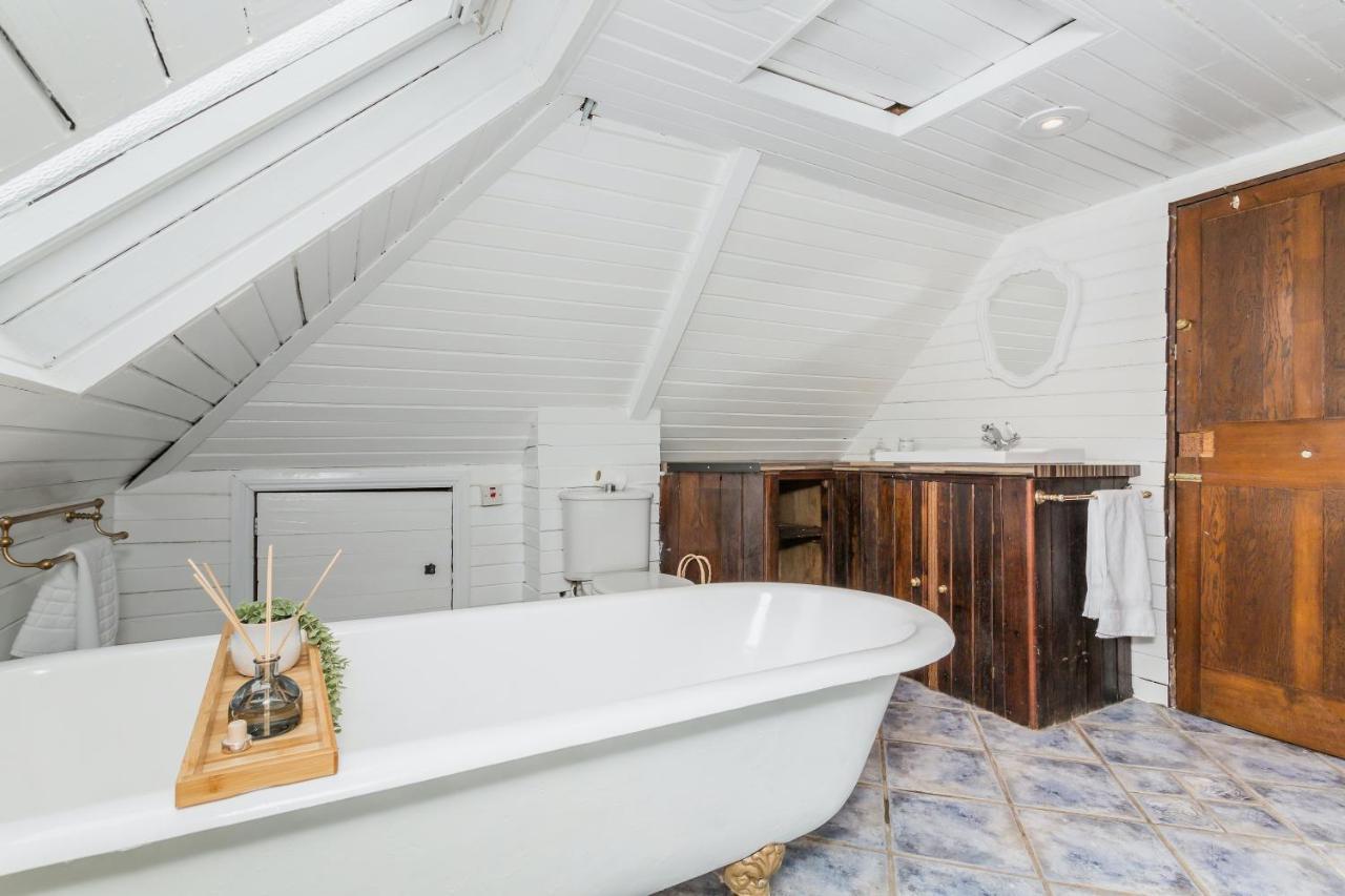 Dyke Farm Barn Near Brighton By Huluki Sussex Stays エクステリア 写真